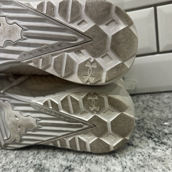 Under Armour HOVR Men's 13 Training Shoe White Running Sneaker Blood Sweat Respe - Picture 8 of 10